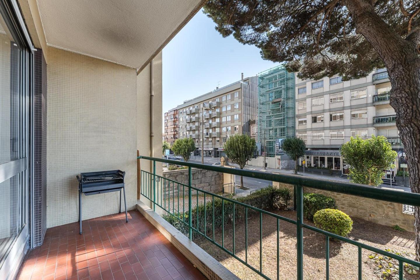 Appartamento Guestready - Shades Of Blue With Balcony OOporto Esterno foto